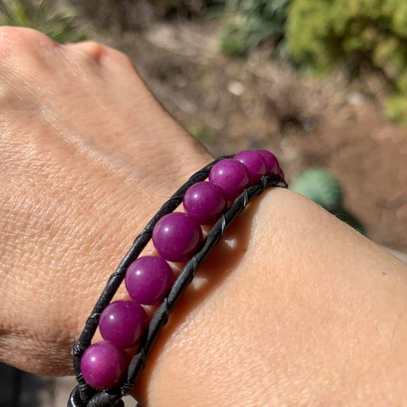 🌷3 for$25🌷Handmade Genuine Purple Quartzite & Leather Button Closure Bracelet - Picture 5 of 9